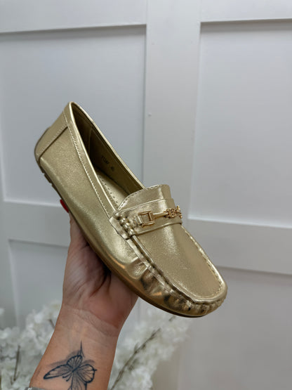 Lainey: Gold buckle loafers. Sizes: 3-8. 2 colours.