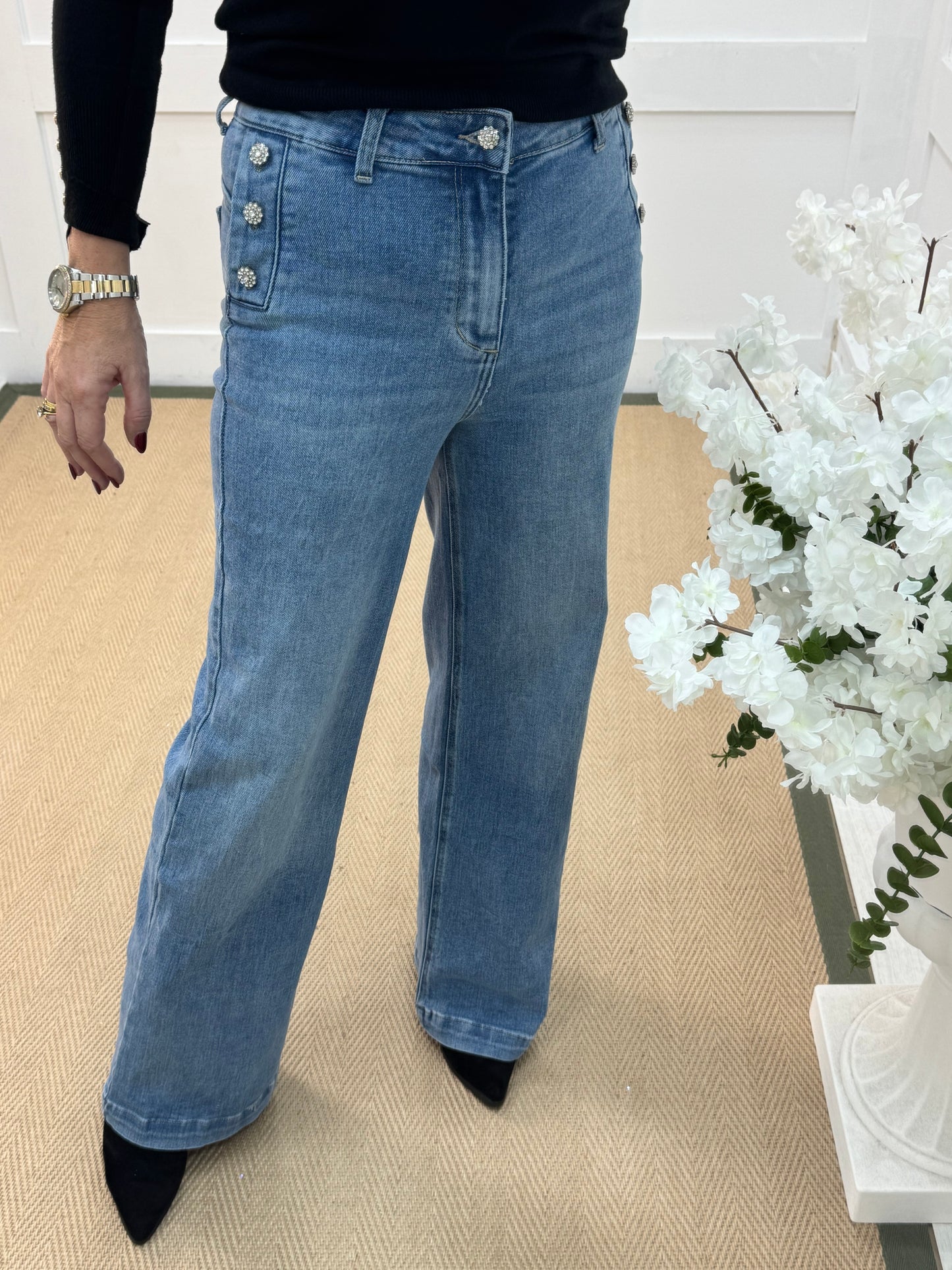 Manda: Light blue diamanté front pocket jeans. Sizes: 8-14
