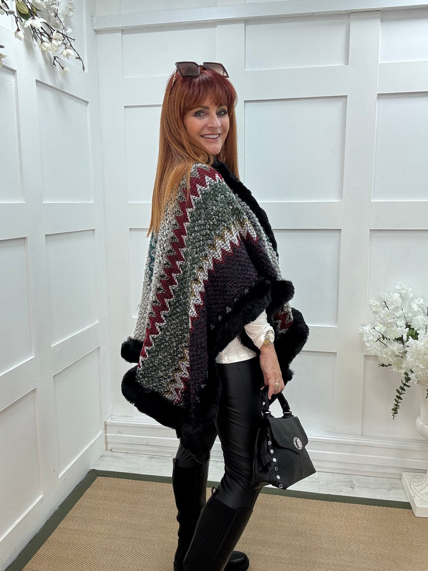 Paisley: Black faux fur multicoloured cape. Free size