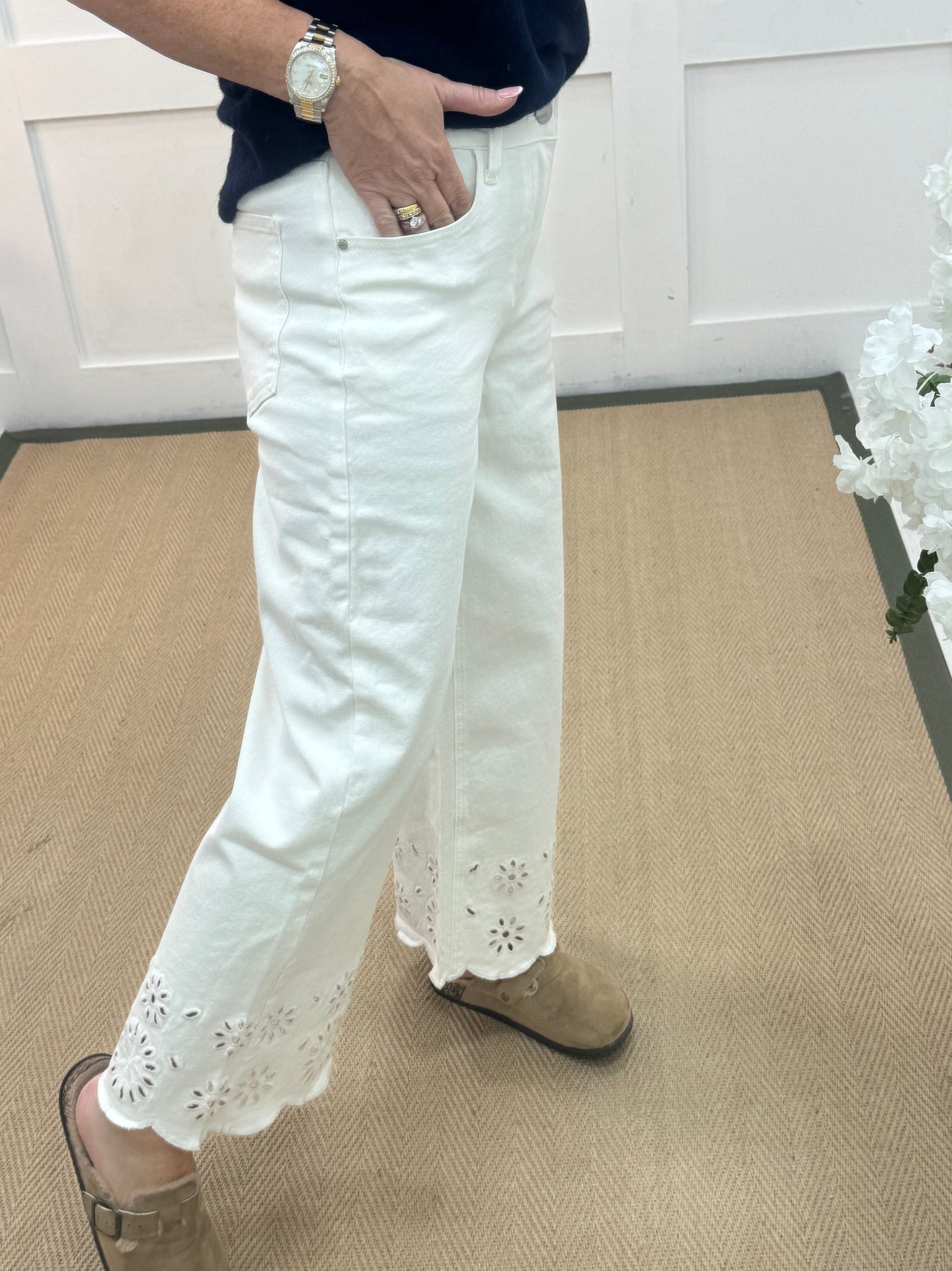 Libby: White stretchy Broderie Anglaise leg jeans. Sizes: 6-14