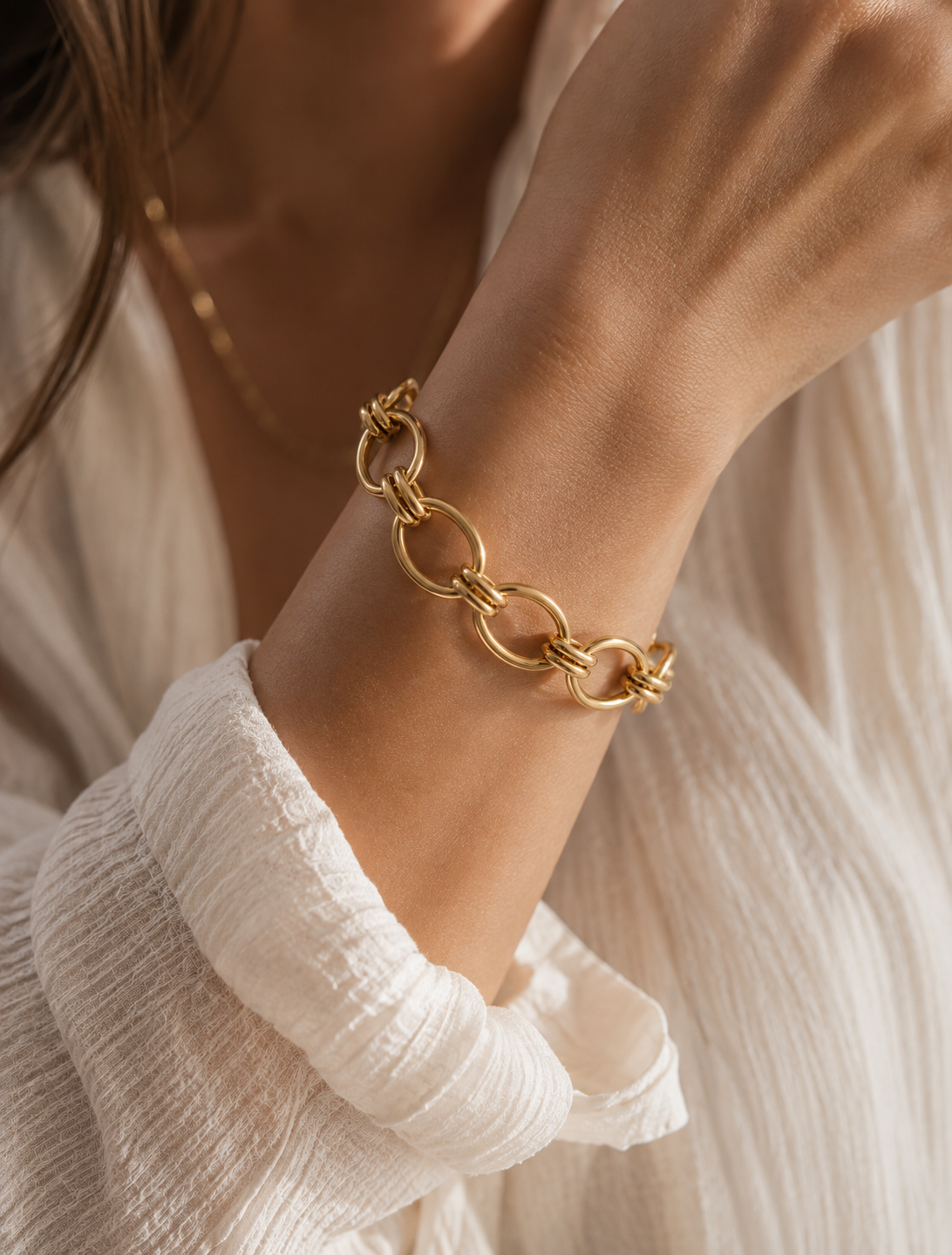 Monaco: 18K gold plated large round link bracelet