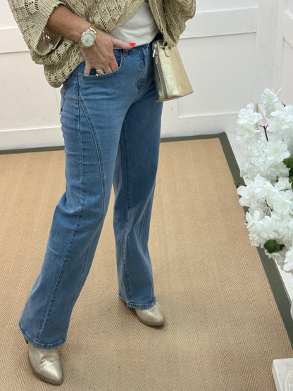 Miley: Denim high rise wide leg jeans. Sizes: 8-16