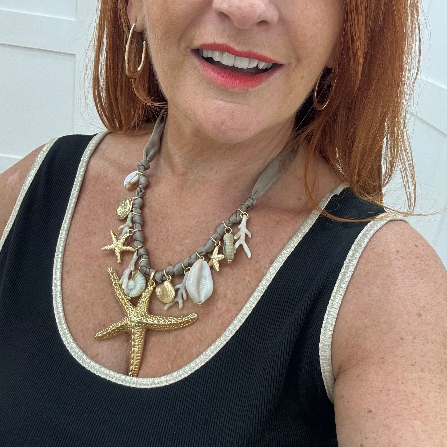 Tula: Mink gold starfish & shell necklace
