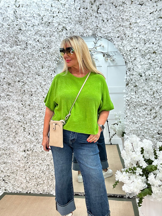 Carys: Green short knitted top. One size: 12-18/20