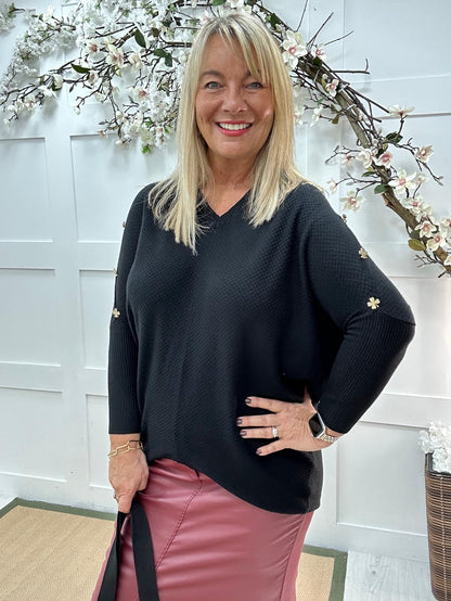 Bridie: Black clover button detailed waffle top. One size 14-20