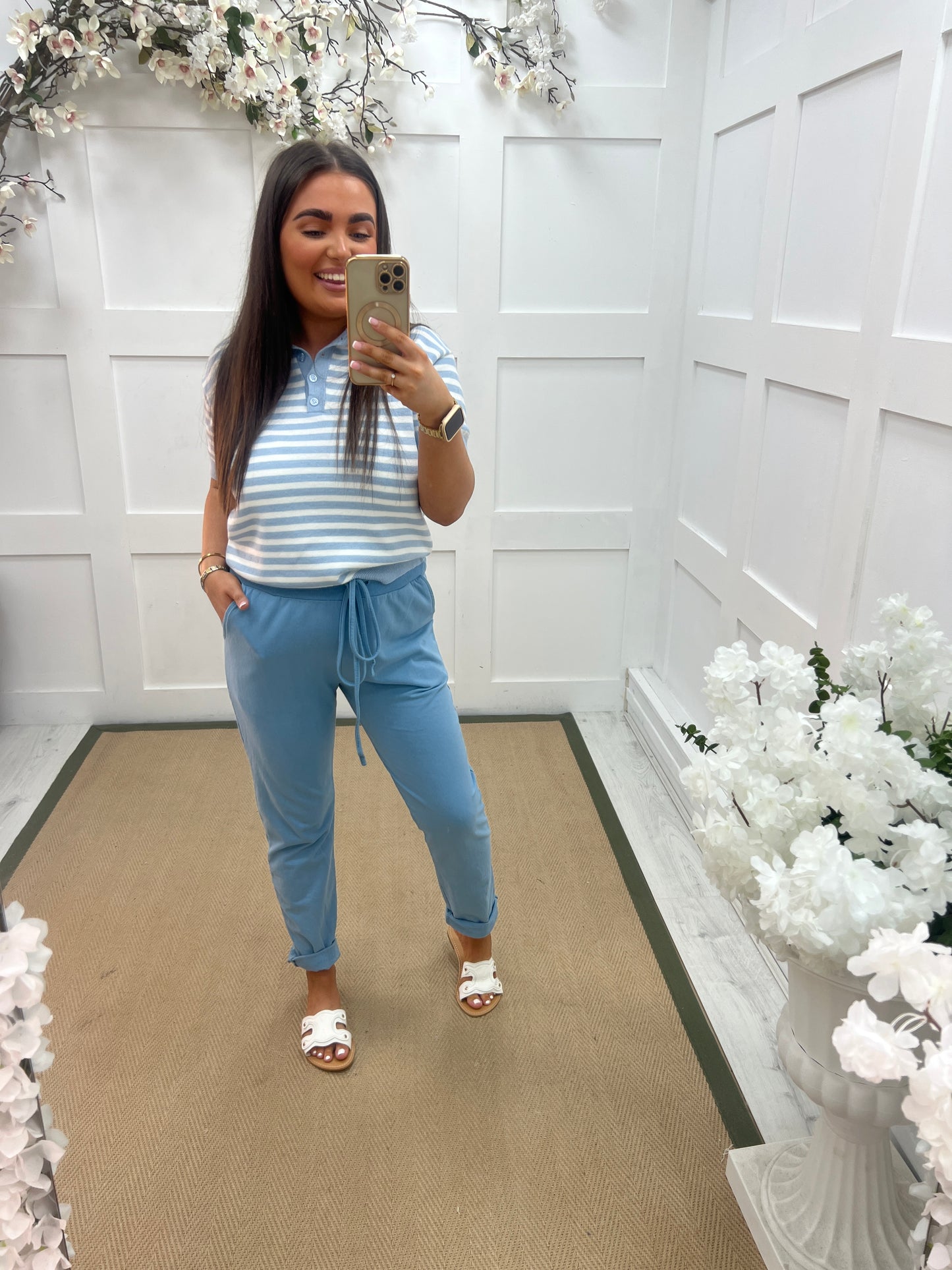 Jinxi: Mid blue stretchy pocket joggers. 2 sizes.