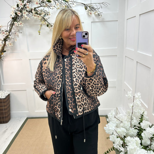 Amara : Leopard print padded jacket. One size: 12-18