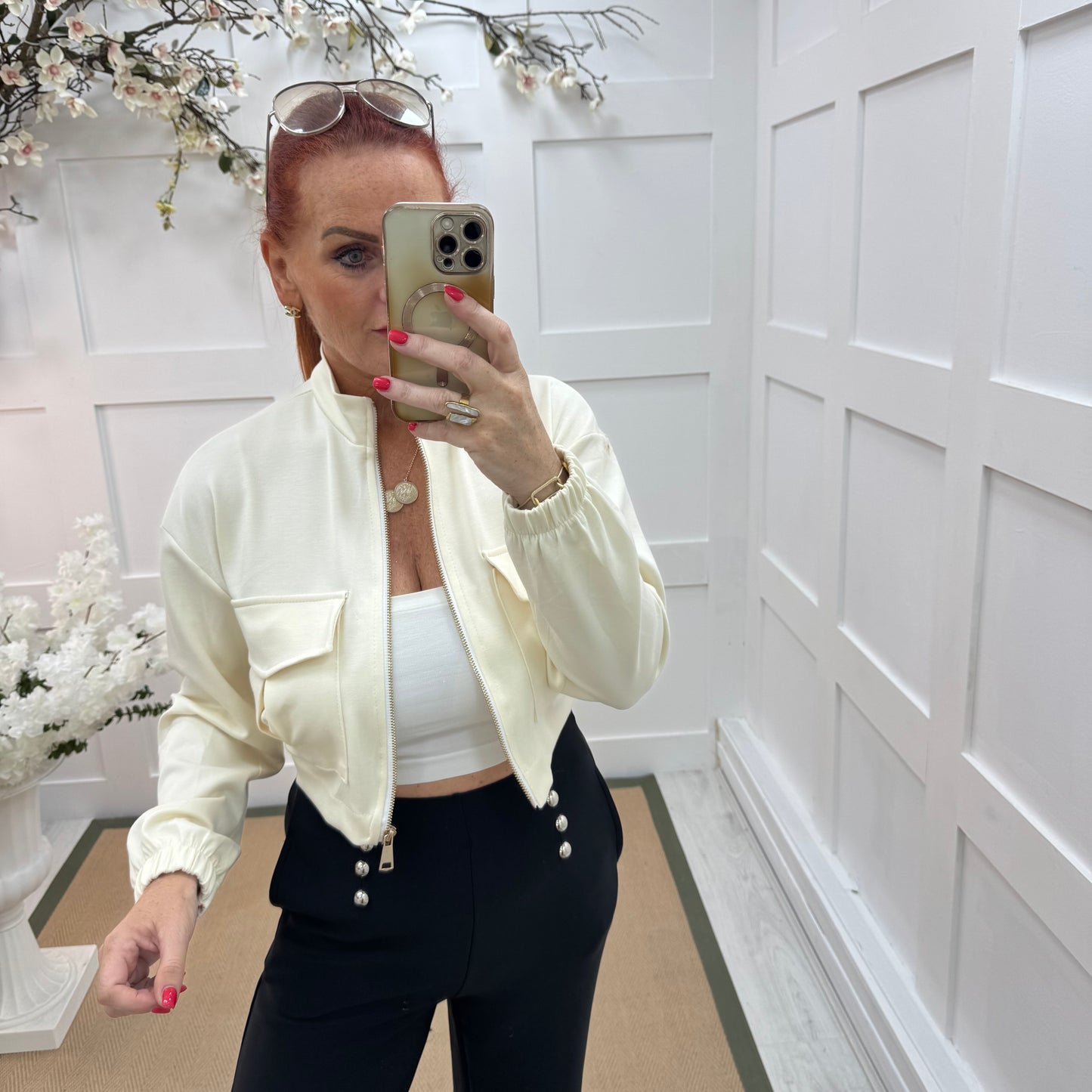 Bunty: Cream stretchy short bomber jacket. One size: 8-16