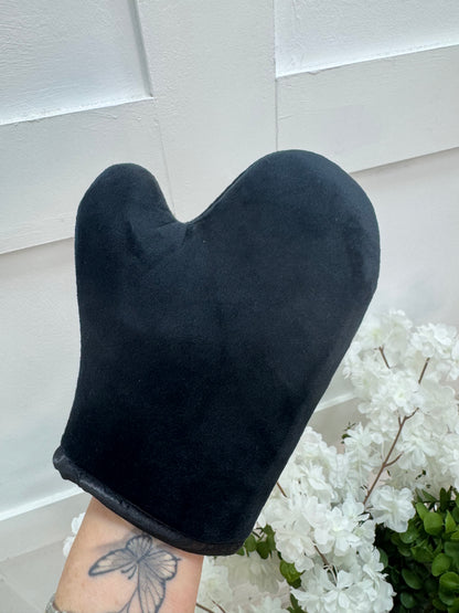 Mulberry Sun velvet tanning mitts. 2 sizes