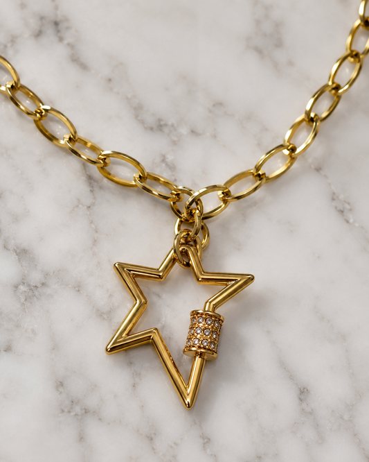 Ava: 18k gold plated star diamanté necklace