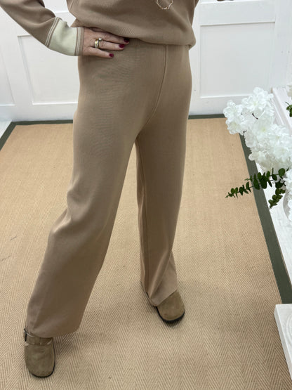 Daisy: Sand 2 piece knitted loungewear set. One size 10-16