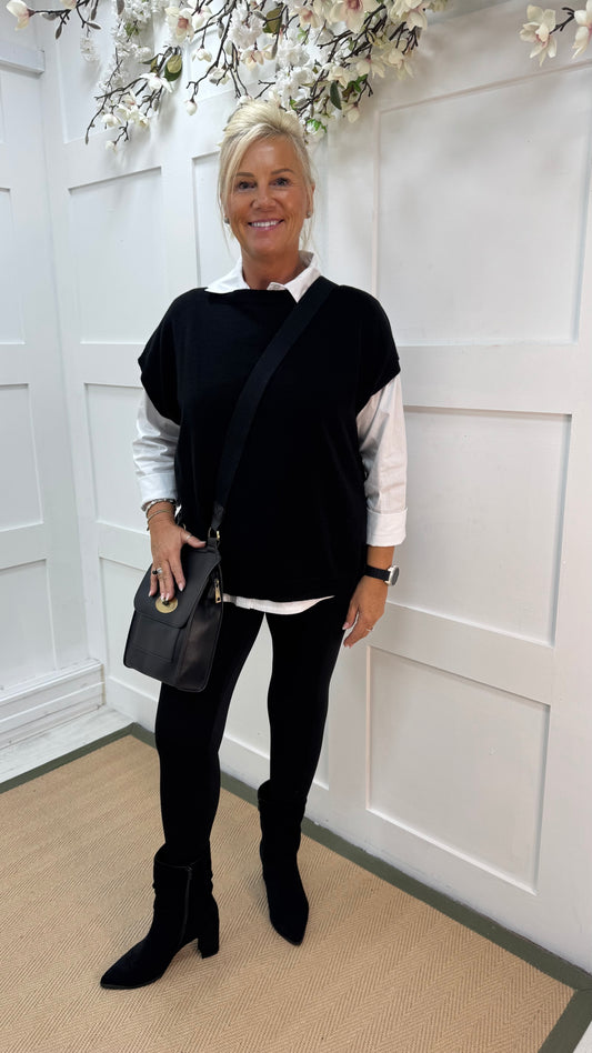 Stacey: Black high waist energy leggings. 3 sizes