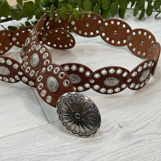 Tilly: Tan & silver cowgirl retro belt. One size: 8-16