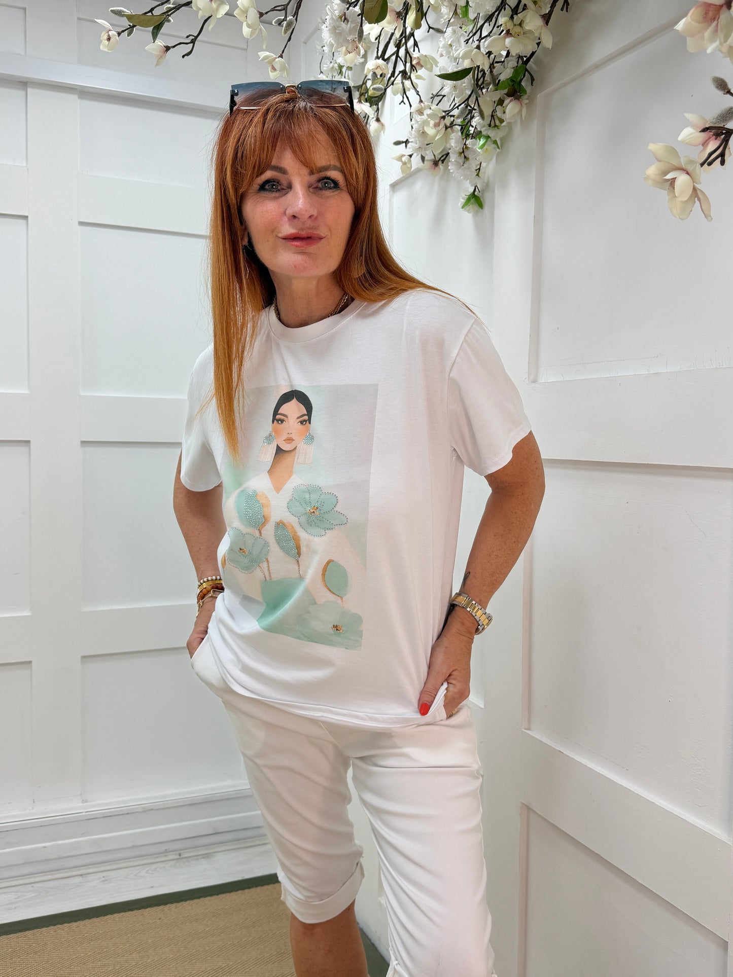 Jasmine: Graphic girl diamanté T shirt. One size: 10-16. 4 colours