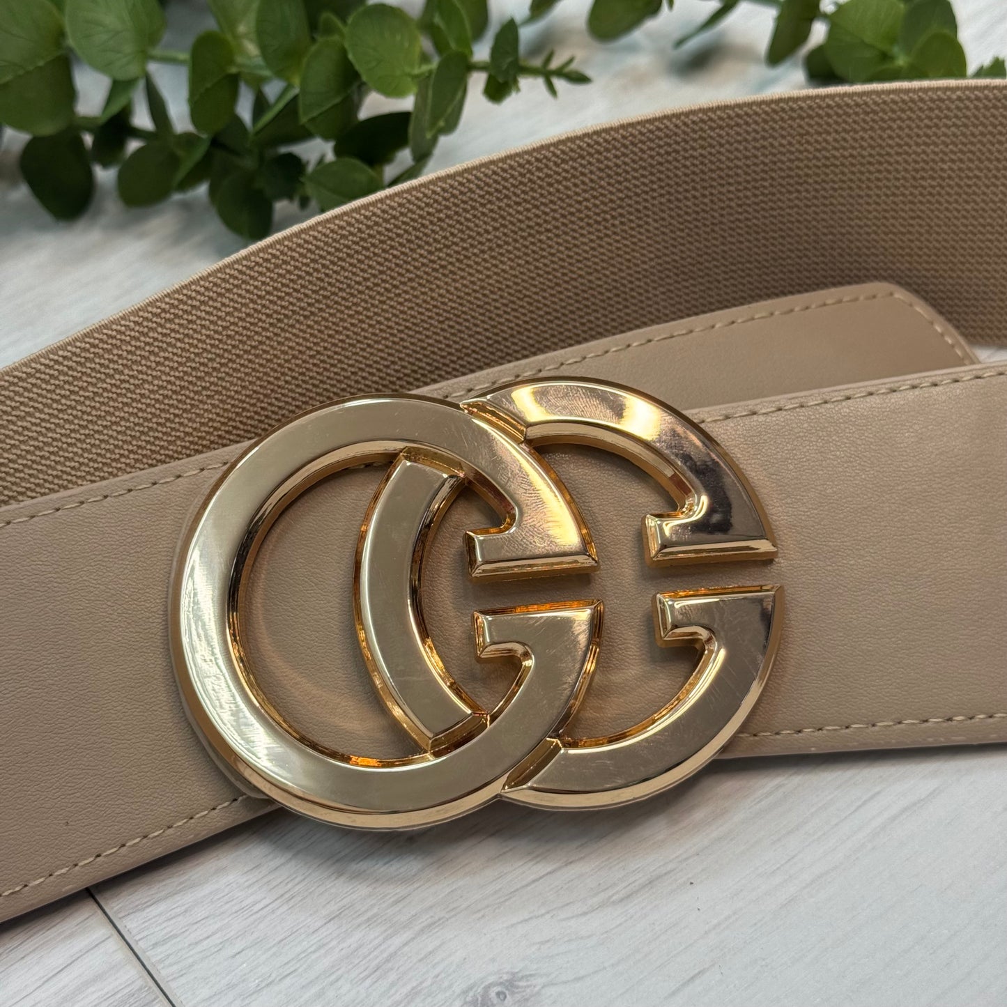 Calla: Beige gold GG buckle wide belt. One size: 8-16
