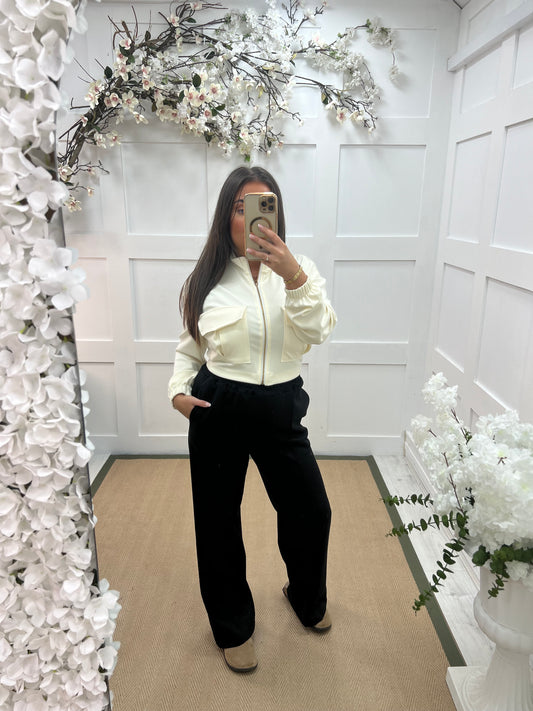 Trudy (Short): Black stretchy wide leg pocket trousers. One size: 10-16