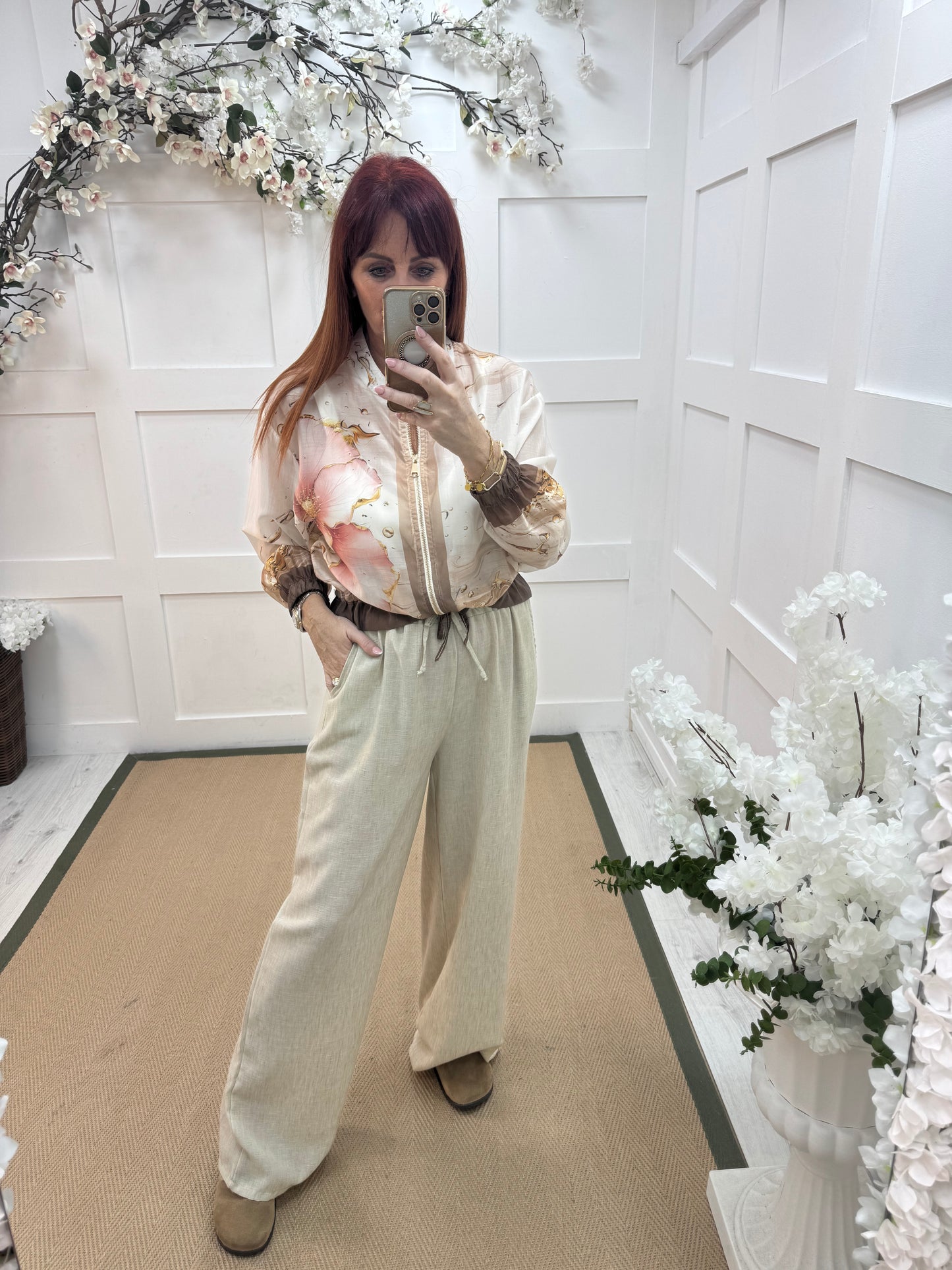 Leanne: Cream wide leg trousers. One size: 10-14