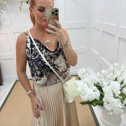 Thea: Gold leather cross body/clutch bag.