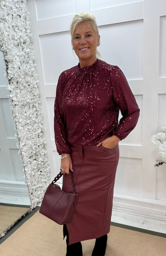 Mia: Burgundy high neck sequin top. One size: 10-16