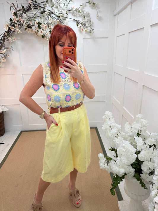 Seema: Bermuda knee length shorts. One size: 10-16. 6 colours