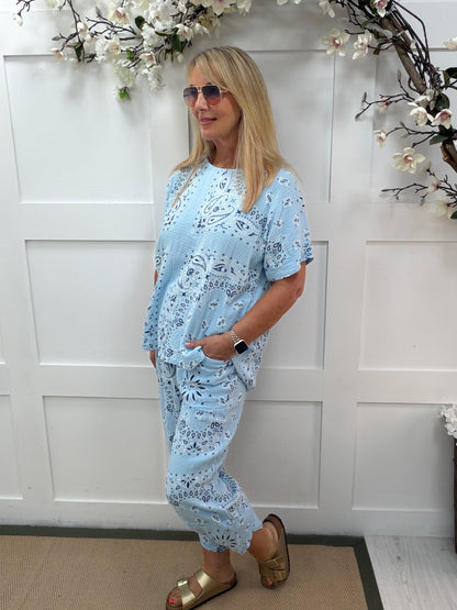 Pasha: Paisley top & trouser set. One size: 12-18. 3 colours
