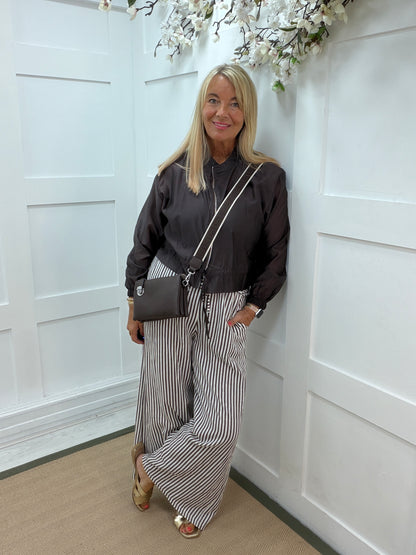 Brooke: Silky bomber jacket. One size: 10-16. 2 colours