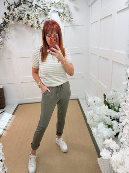 Jinxi: Mocha stretchy pocket joggers. 2 sizes.