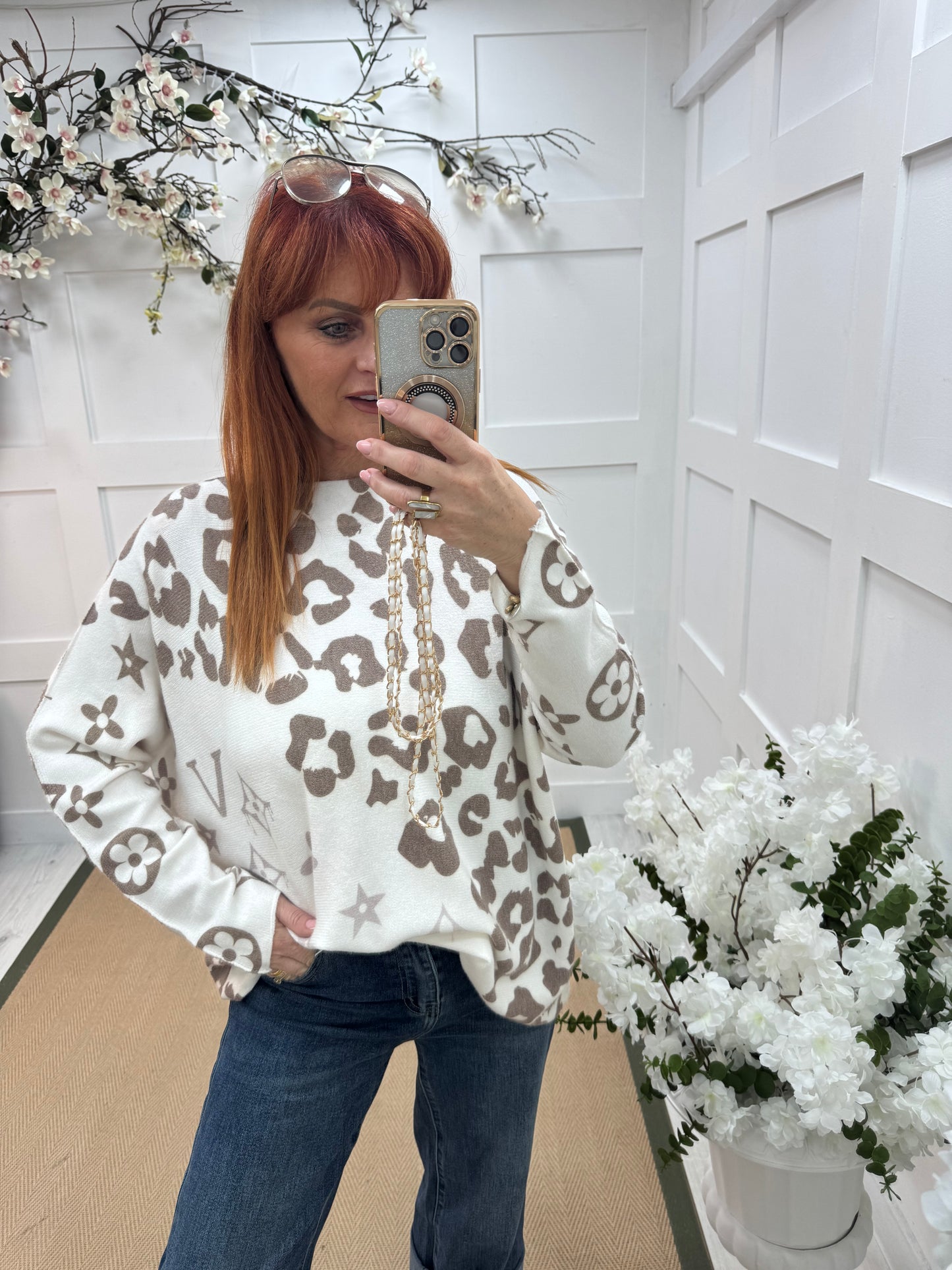 Alice: Brown & white leopard print top. One size: 12-20