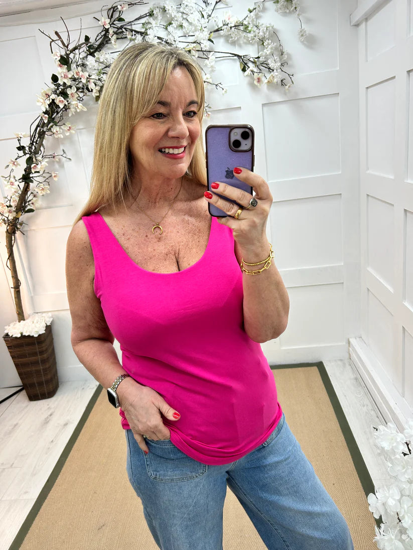 Abigail: Stretchy basic vest top. 2 sizes: Various colours