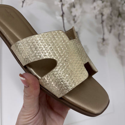 Heidi: Gold H style sliders. Sizes: 3-8