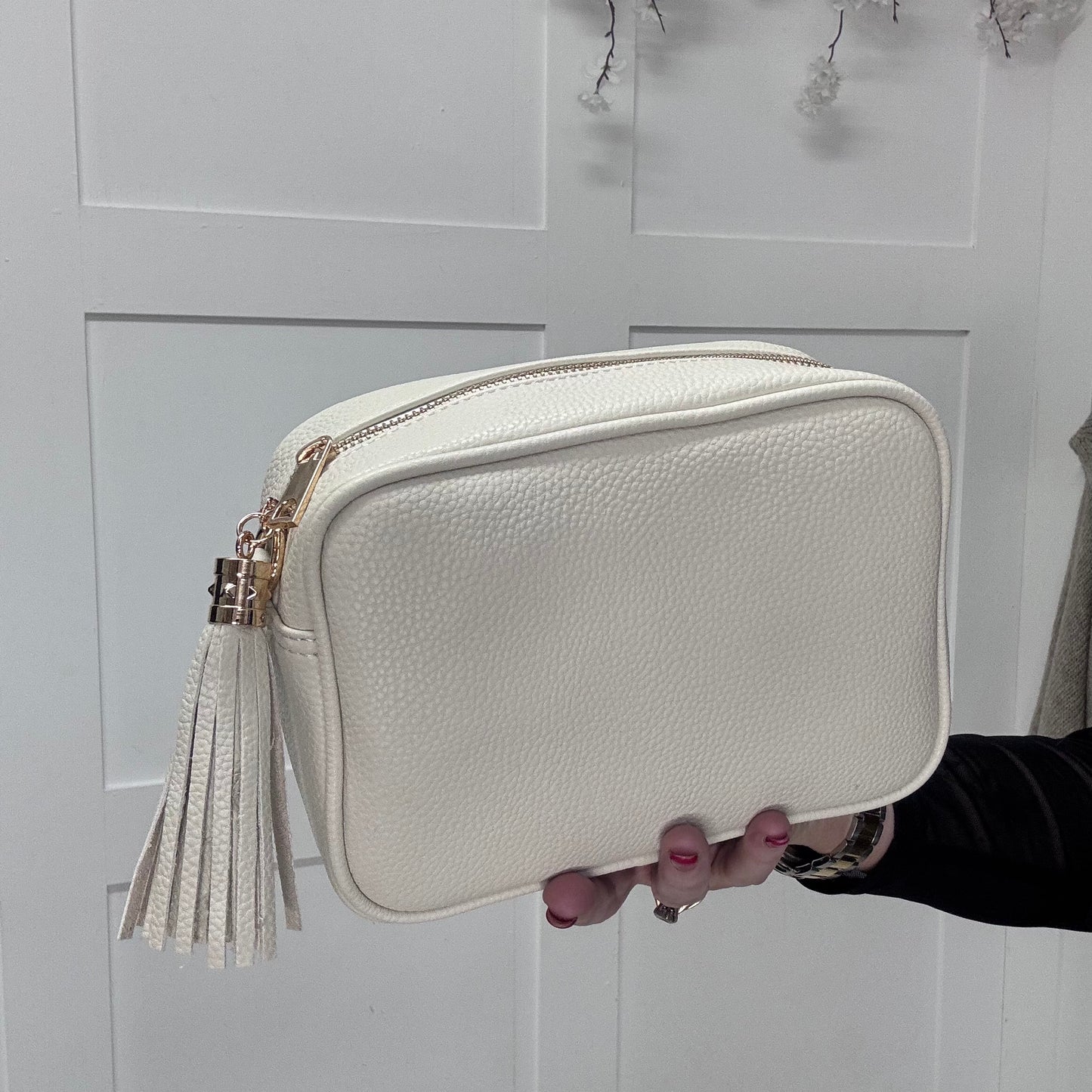 Tami: Cross body camera bag