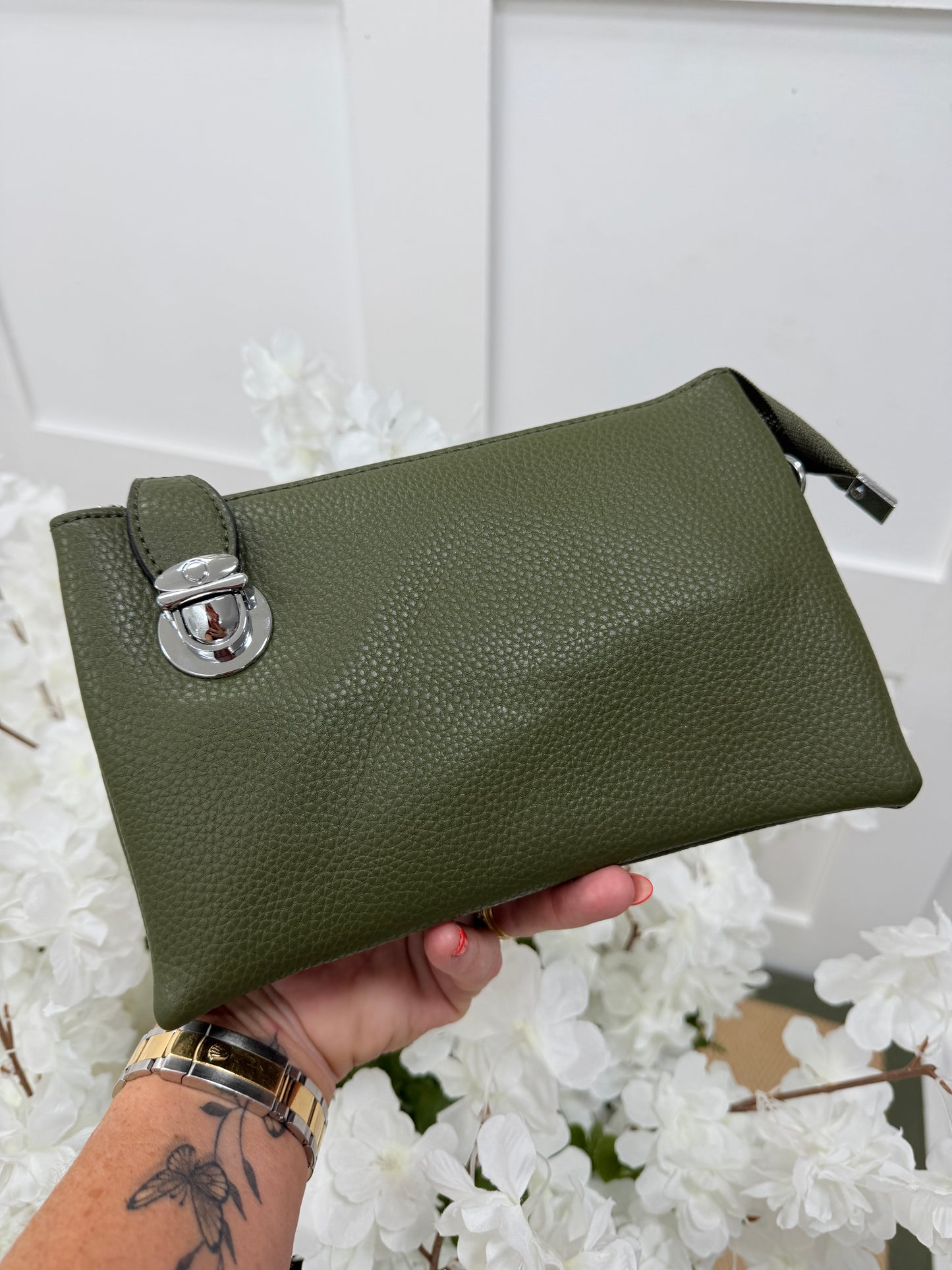 Britt: Three pocket crossbody bag. Various colours