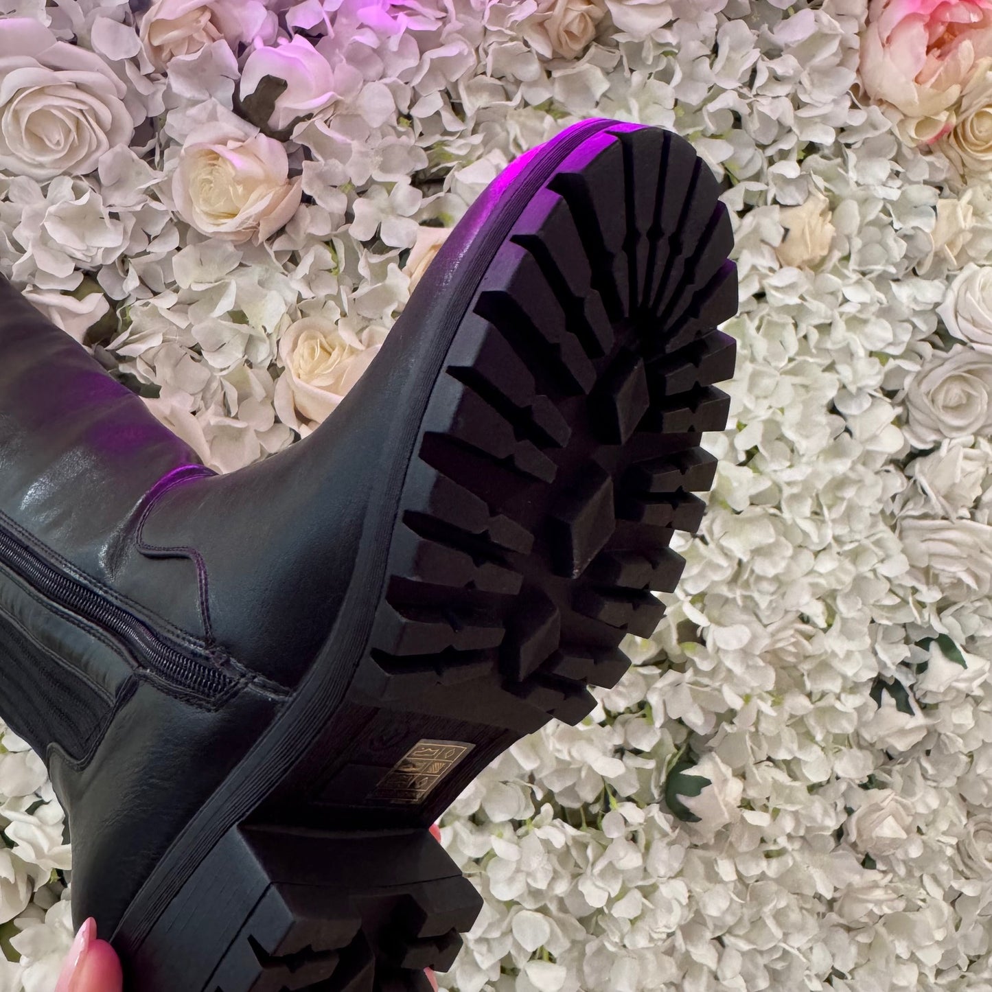 Trova Black stretchy knee high boots