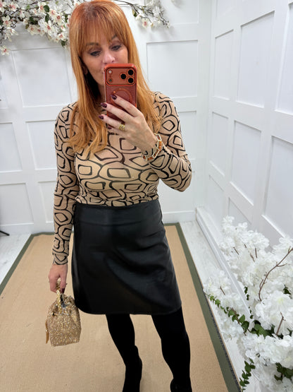 Freya: Faux leather short skirt. 2 sizes. 2 colours