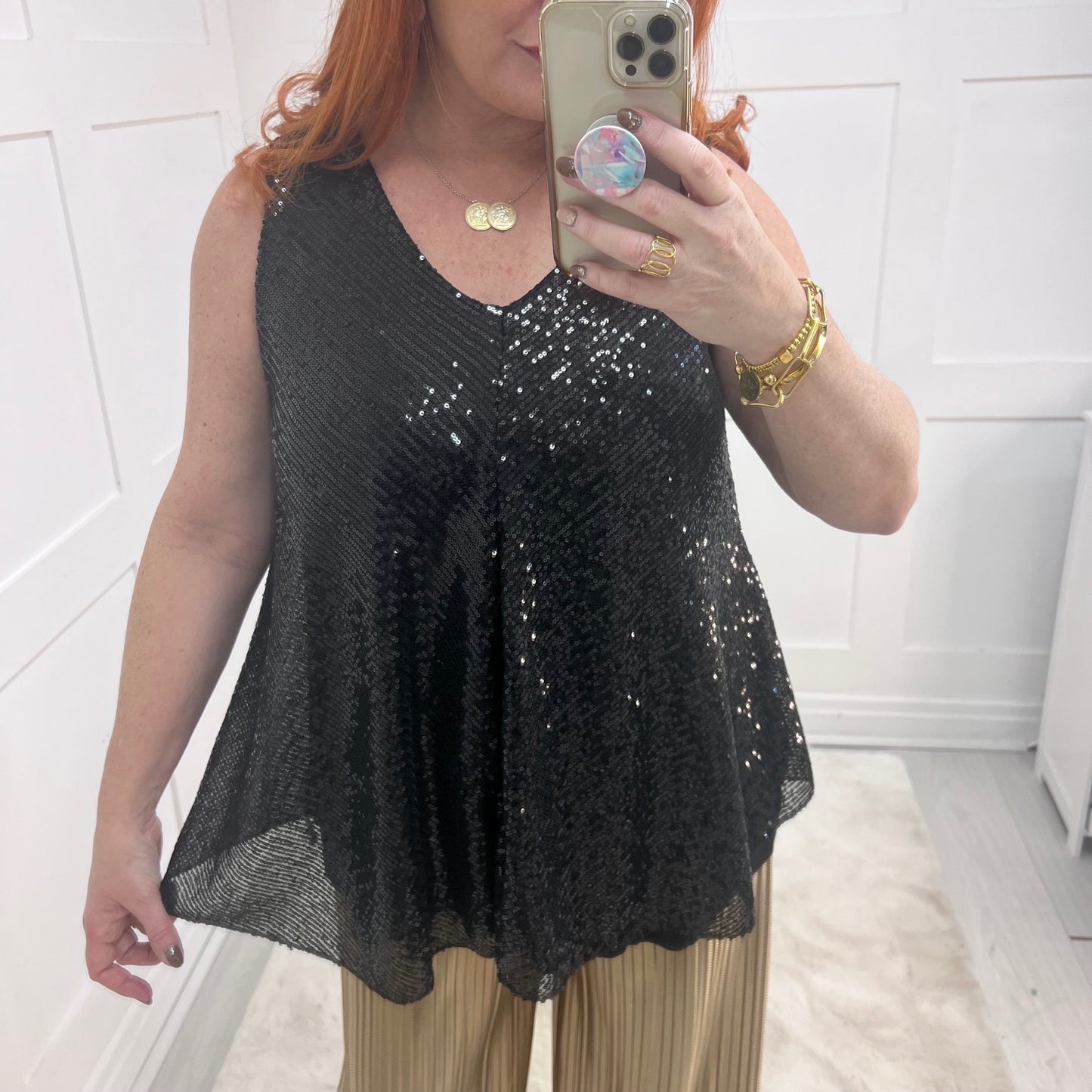 Tyra: Plus size sequin vest top. One size 14-18
