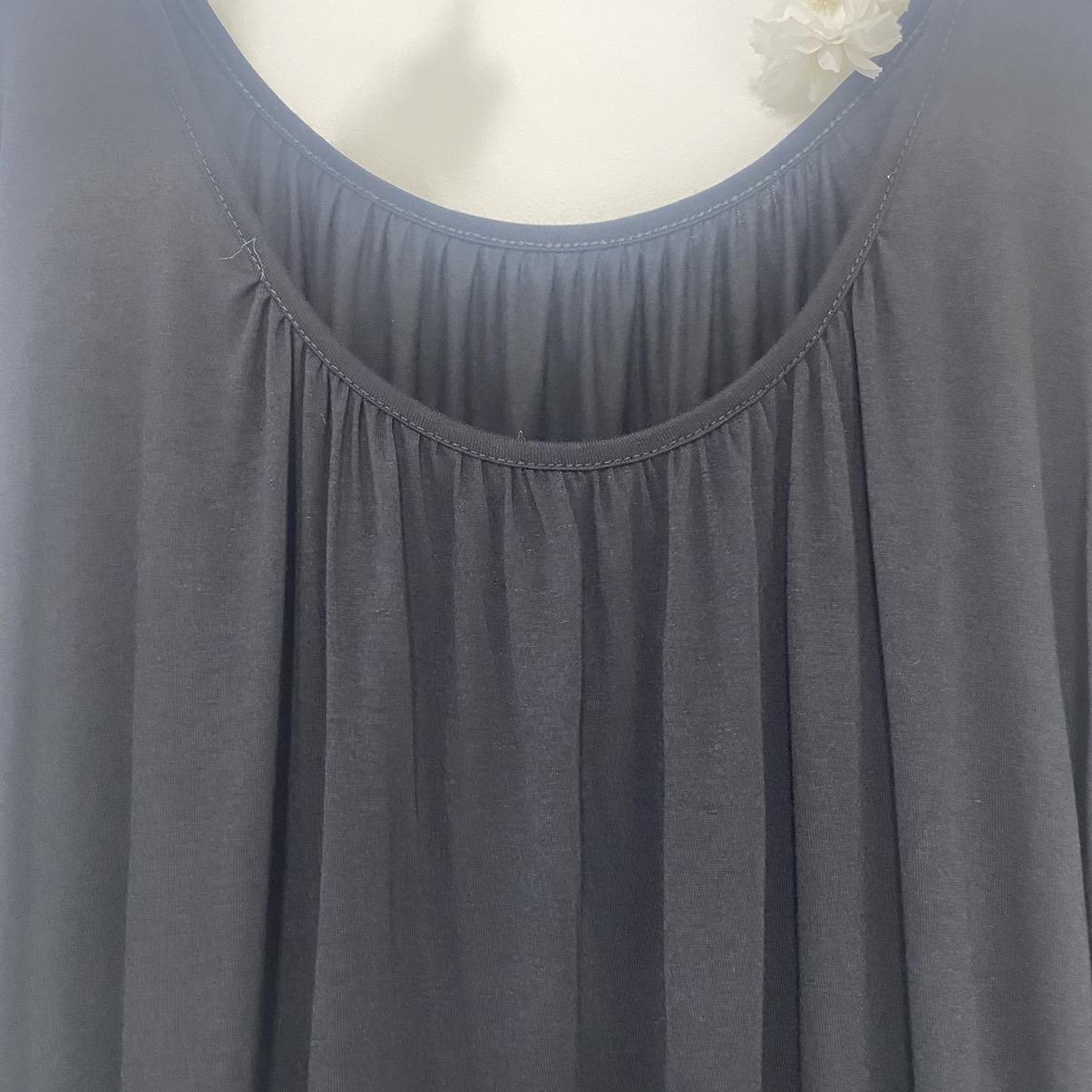 Emma: Long sleeved bubble hem top. One size 16-22