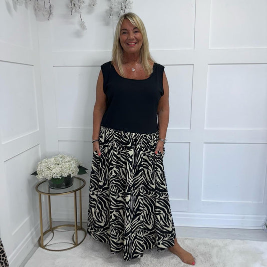 Clarissa: Zebra plus size ribbed vest dress with pockets. One size 22-30