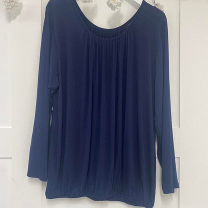 Emma: Long sleeved bubble hem top. One size 16-22